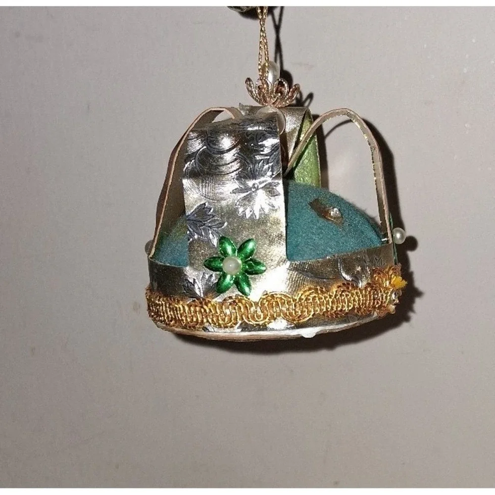 Vintage Handmade Foil Christmas Bell Ornament Silver Gold Felt Folk Art 2.5
